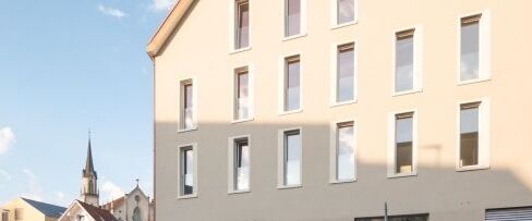 Living in the center of the village - Photo 1