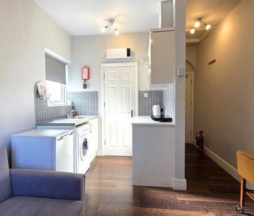 Studio to rent - Photo 4