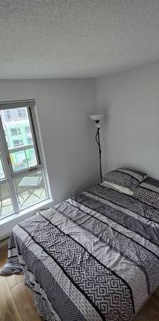 Wonderful 2 bedroom condo between the Glebe and Little Italy! $2,600/m - Photo 1