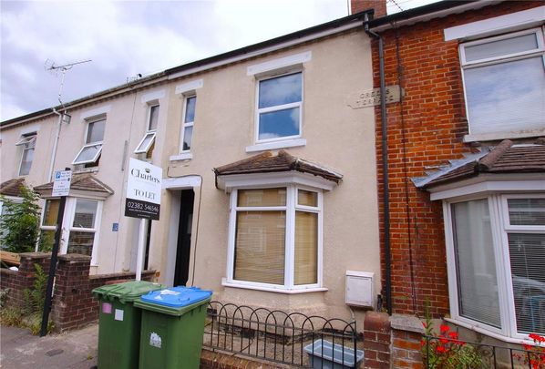 4 bedroom terraced house to rent - Photo 1