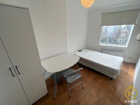 3 bedroom apartment to rent - Photo 2