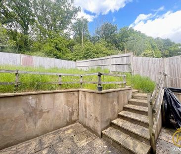 4 bedroom semi-detached house to rent - Photo 1