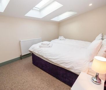 Cheltenham - Photo 6