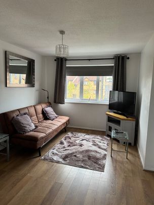 1 Bed Flat, Glenville Grove, SE8 - Photo 1