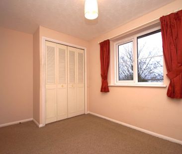 2 bed Apartment for rent - Photo 2