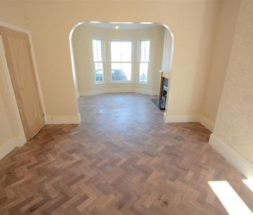 3 bedroom end of terrace house to rent - Photo 6