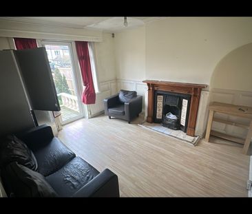 2 Bed Terraced House, Huxley Drive, RM6 - Photo 1