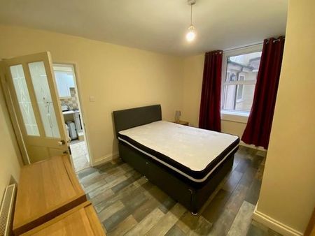 Hill Park Crescent, Plymouth - Photo 4