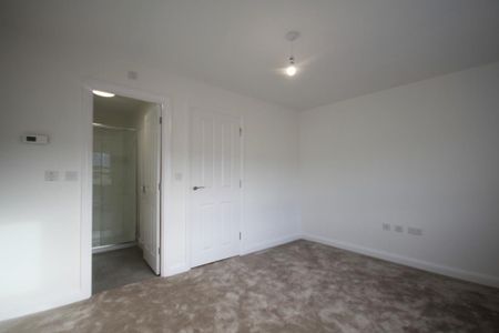 4 bedroom terraced house to rent - Photo 2