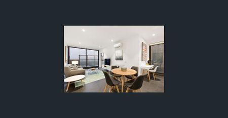 STUNNING ONE BEDROOM APARTMENT IN PRIME LOCATION!!! - Photo 2