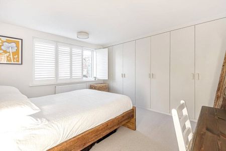 Wolsey Grove, Esher, Surrey, KT10 maisonette to rent - Photo 2