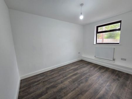 2 bedroom detached bungalow to rent - Photo 2