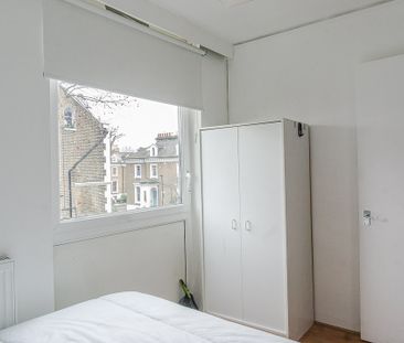 Room in a Shared Flat, Amazing Double Room In Stockwell/Nin, SW8 - Photo 1