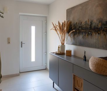 Schönes, geräumiges Einfamilienhaus - Photo 2