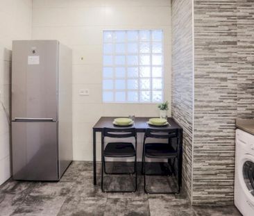 Nice room in calle del Ferrocarril - Photo 5