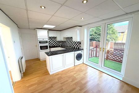 3 bedroom house to rent - Photo 3