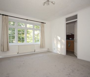 Heathside Road, Woking - Photo 4