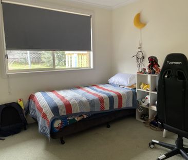 11 Ennor Place Kangaroo Flat VIC - Photo 3