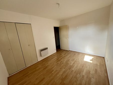 Location Appartement 4 pièces 78m² BORDEAUX 33200 - Photo 4