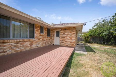 Convenient Studio Living - All Utilities included in Prime Farrer - Photo 4
