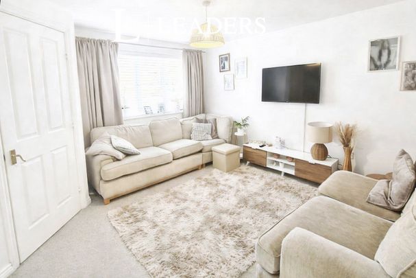 3 bedroom house to rent Barrows Gate, Newark, NG24 - Photo 1