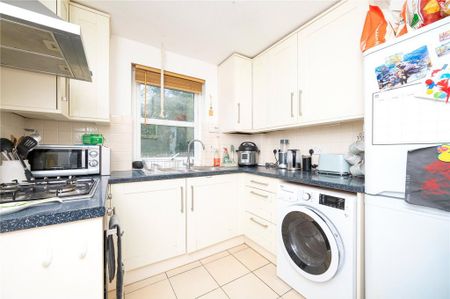 2 bedroom terraced house to rent - Photo 3