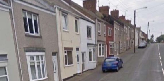 3 bedroom house of multiple occupation to rent - Photo 2