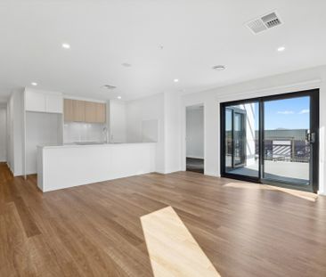 Stylish and Contemporary Design - Photo 6