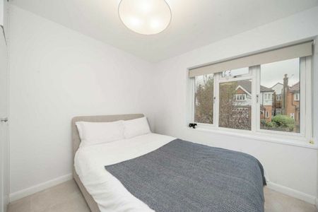 Holdenhurst Avenue, North Finchley, N12 - Photo 5