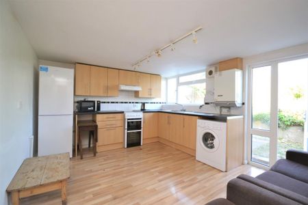 5 bedroom terraced house to rent - Photo 5