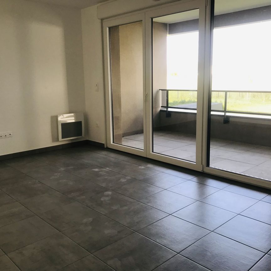 Location Appartement 1 pièce 29m² BEZANNES 51430 - Photo 1