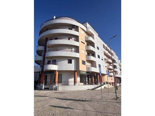 2 room luxury Apartment for rent in Almada, Portugal - Photo 1