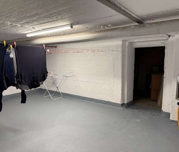 Erstbezug nach Sanierung! 2-Zimmer Dachgeschosswohnung mitten drin! - Photo 6