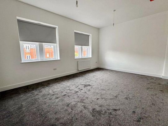 3 bedroom apartment to rent - Photo 1