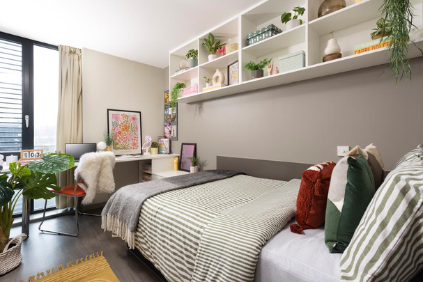 1 bedroom in a flat share to rent - Photo 1