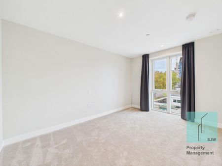 3 bedroom flat to rent - Photo 3