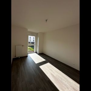 Location Appartement 2 pièces 58 m² Louviers - Photo 2