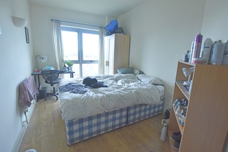 2 Bedroom Apartment - Photo 3