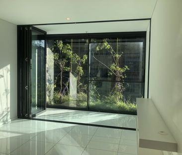 2 Chippendale Way, Chippendale NSW 2008 - Apartment For Rent | Domain - Photo 5
