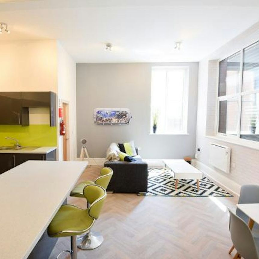 House share to rent on - Photo 1