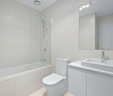 Stunning Brand New Townhouse! - Photo 1