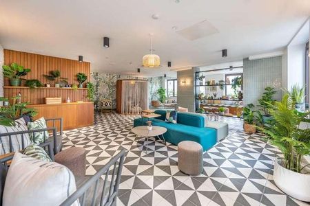 Uncle Wembley, Park Lane, Wembley, HA9 - Photo 3