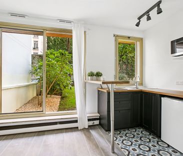 Appartement Paris 1 pièce(s) 20.23 m2 - Photo 2