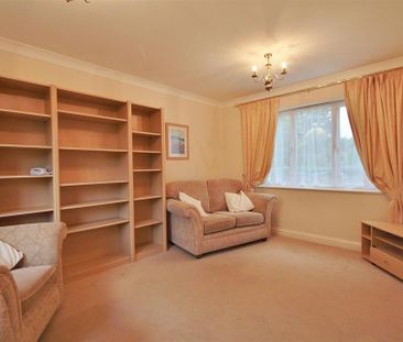 3 bedroom semi-detached house to rent - Photo 3