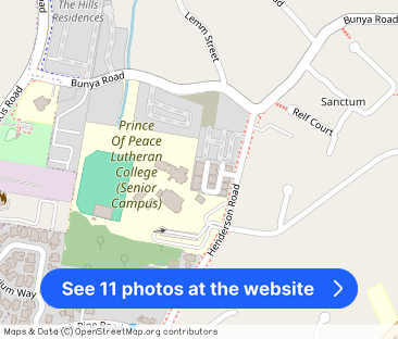 “Comfort, Style & Convenience in Everton Hills” - Photo 1