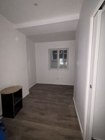 Location Appartement 2 pièces 26m² - Photo 5