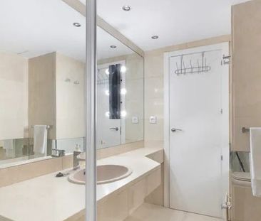 Calle de Raimundo Fernández Villaverde, Madrid, Community of Madrid... - Photo 4