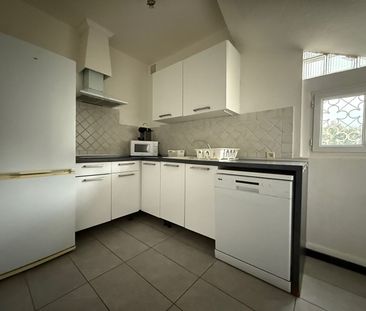 Location Appartement 3 pièces 67m² - Photo 4