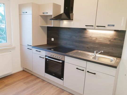 Sanierte Wohnung - mit neuer Küche zu vermieten! - Photo 1