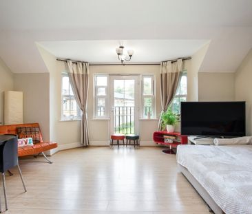 3 bedroom flat to rent - Photo 5